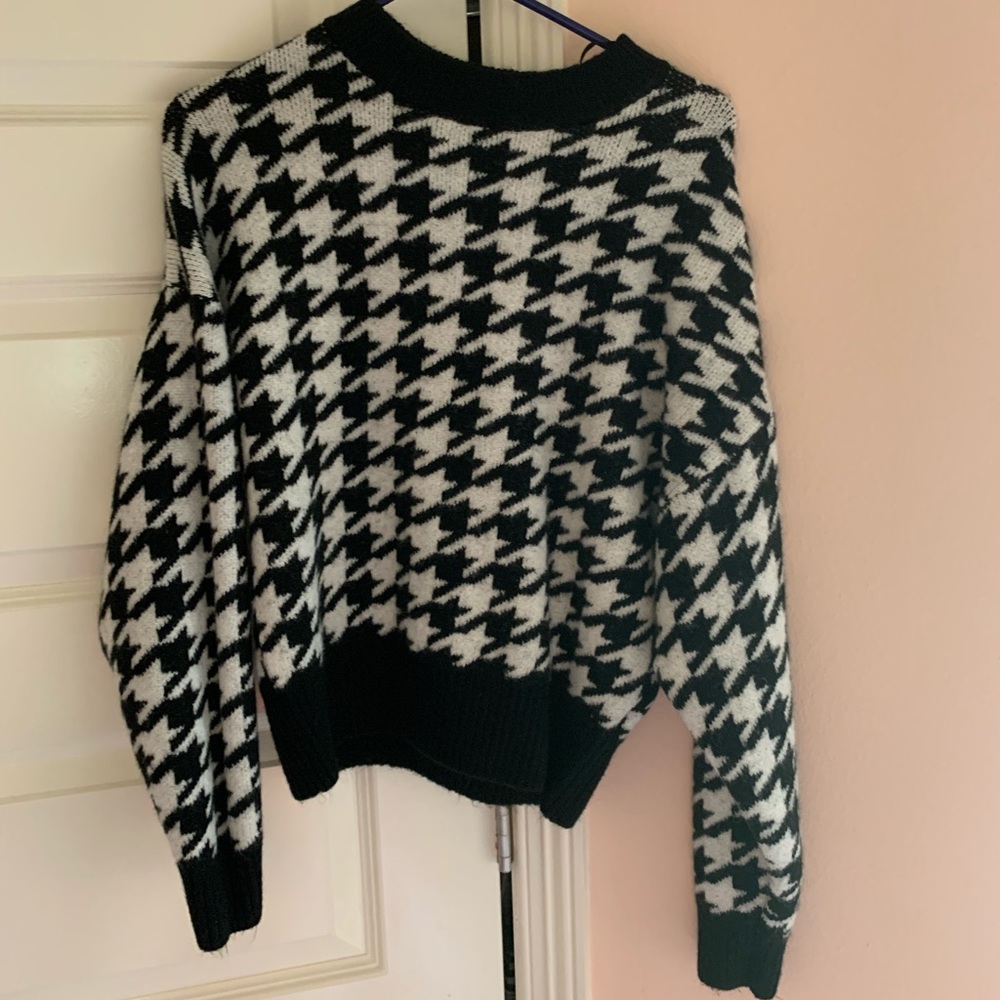 Baggy H&M gingham sweater